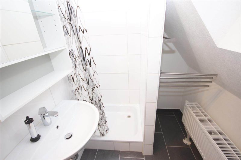 BHS16W4_Badezimmer_01